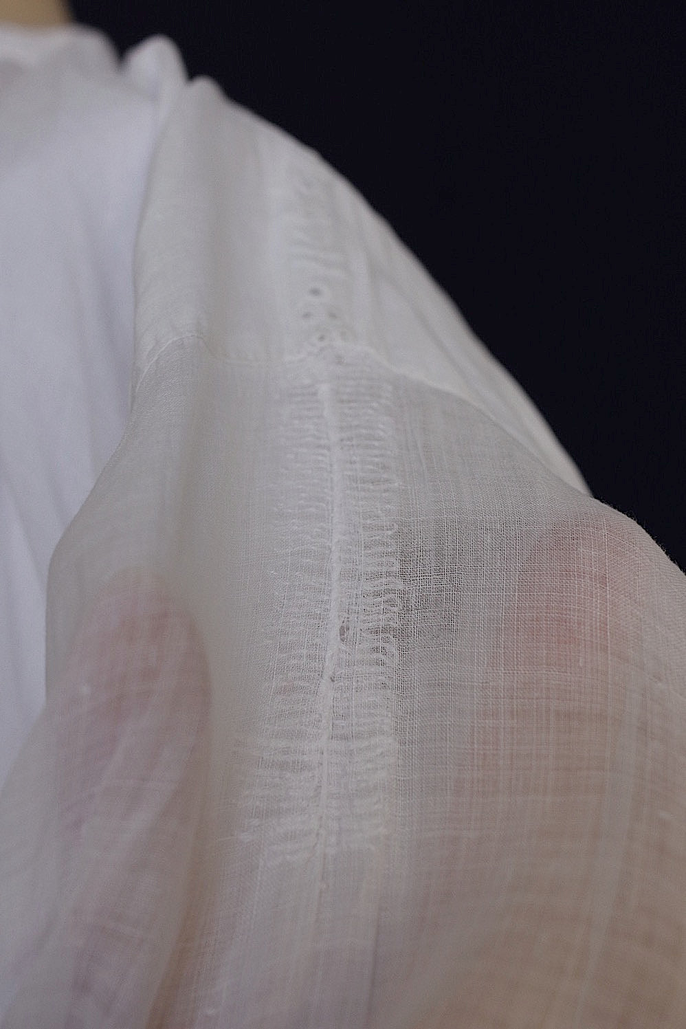 vêtement antique アンティーク司祭様チュニック aube3 .FR a l'epoque