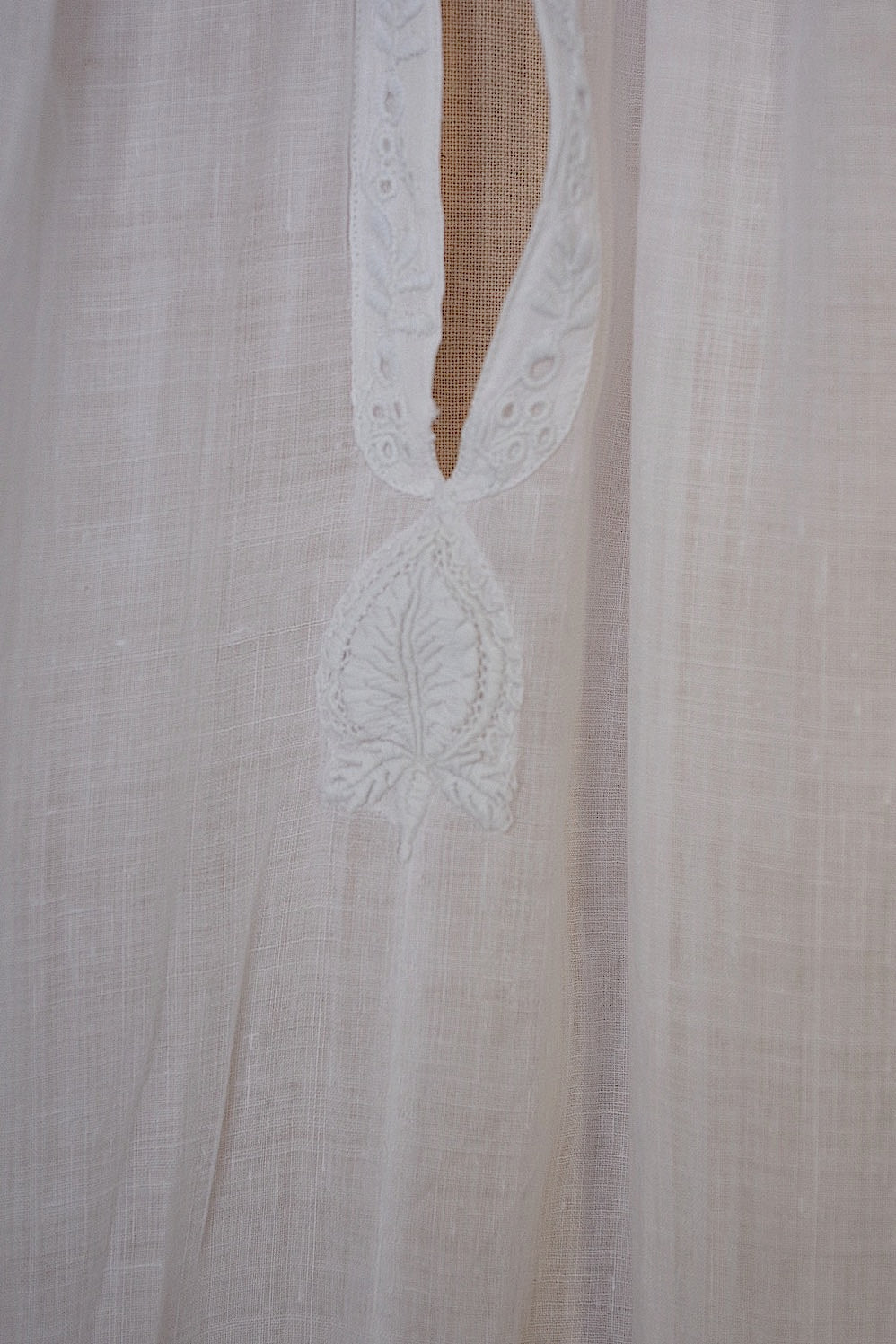 vêtement antique アンティーク司祭様チュニック aube3 .FR a l'epoque