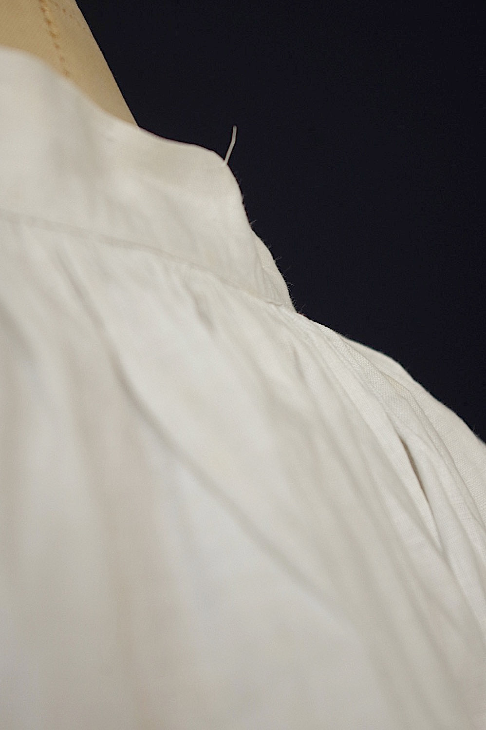 vêtement antique アンティーク 教会チュニック aube1 .FR a l'epoque