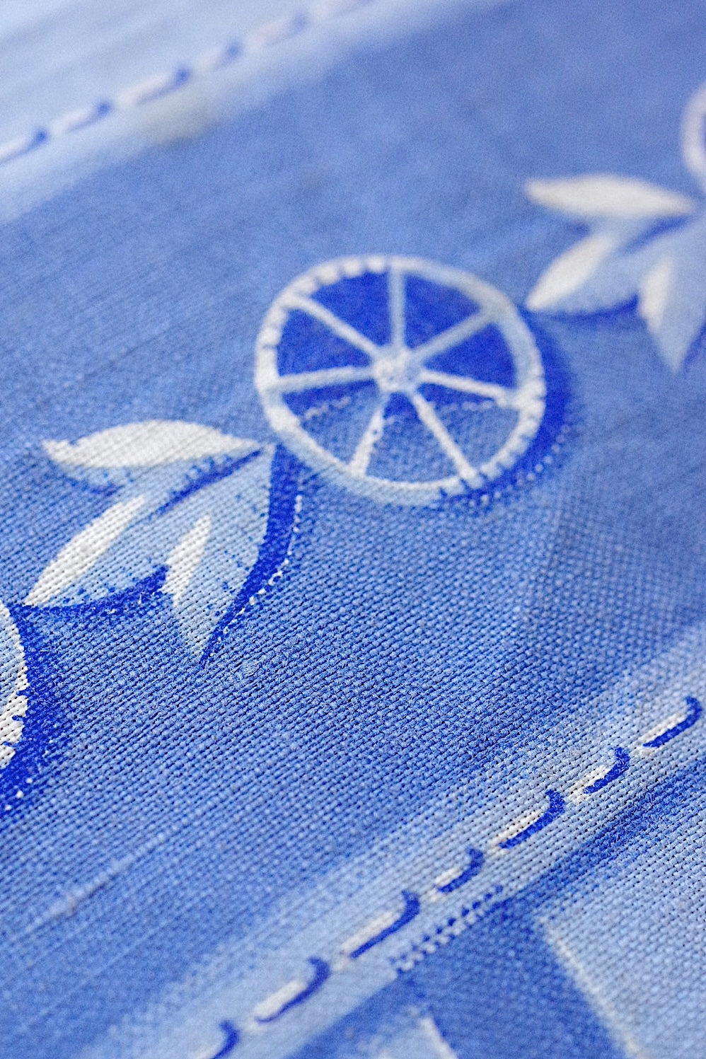 tissu antique アンティーク生地 .FR a l'epoque