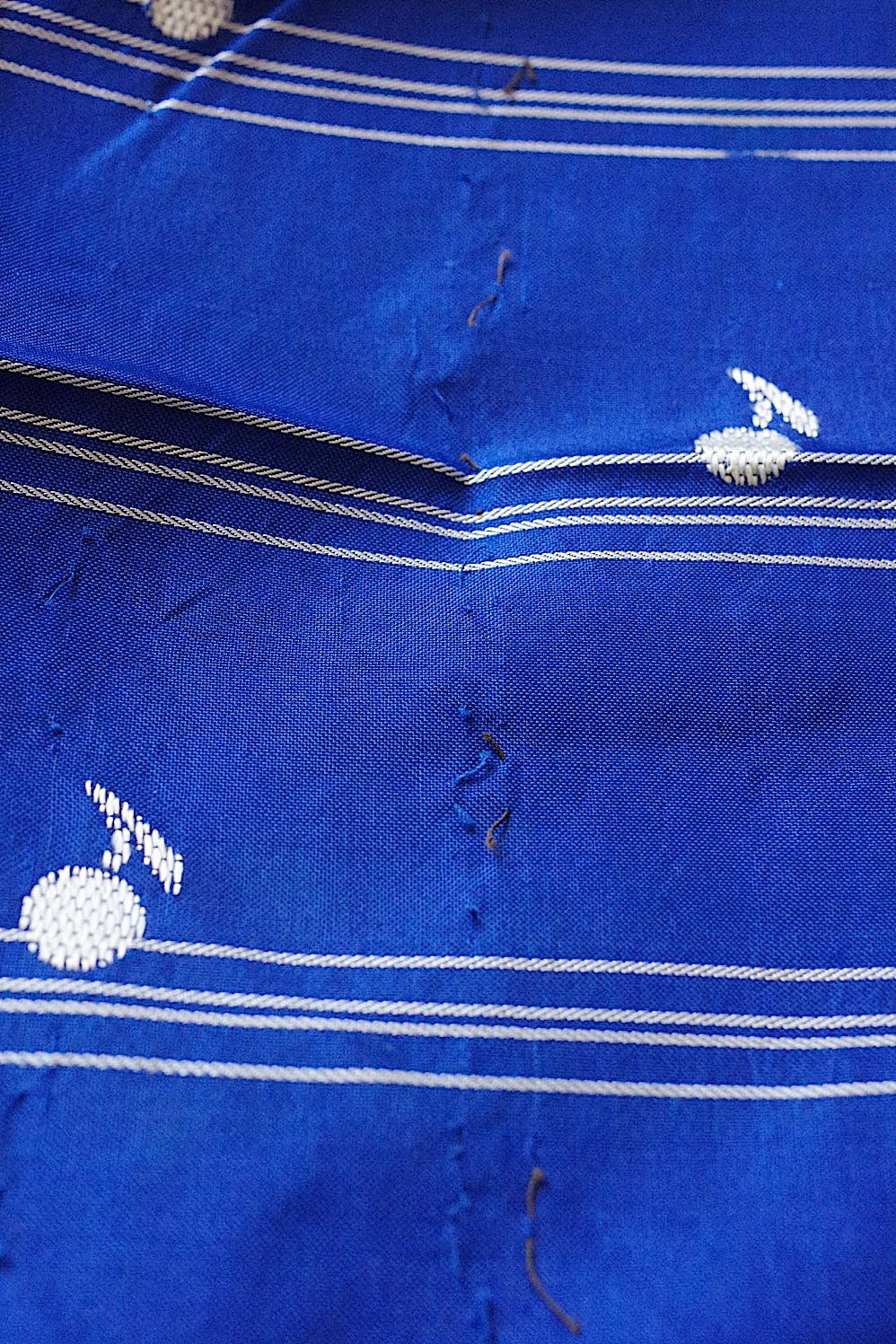 tissu antique アンティーク生地 .FR a l'epoque