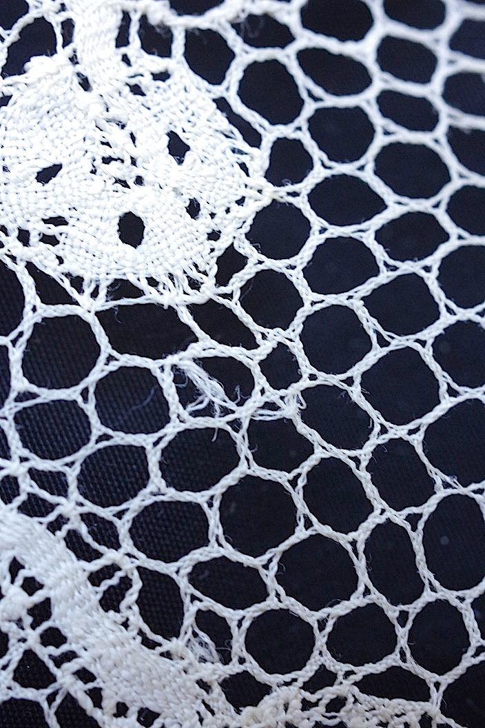 dentelle antique アンティークレース ケープ .FR a l'epoque
