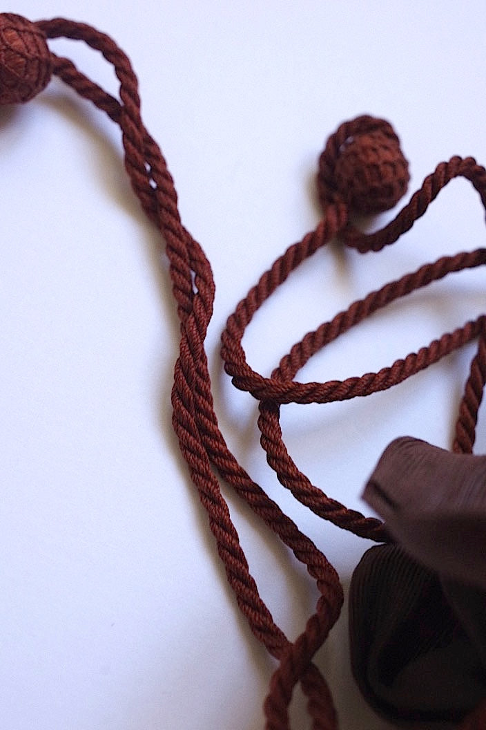 pochette antique アンティーク革製巾着 .FR a l'epoque