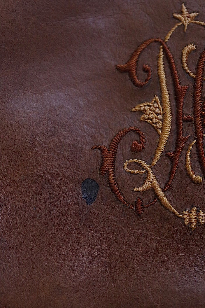 pochette antique アンティーク革製巾着 .FR a l'epoque