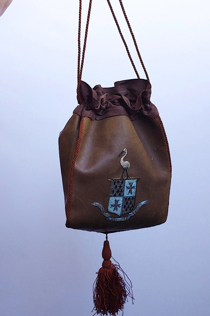 pochette antique アンティーク革製巾着 .FR a l'epoque