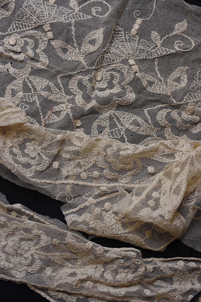 dentelle antique アンティークレース 4枚