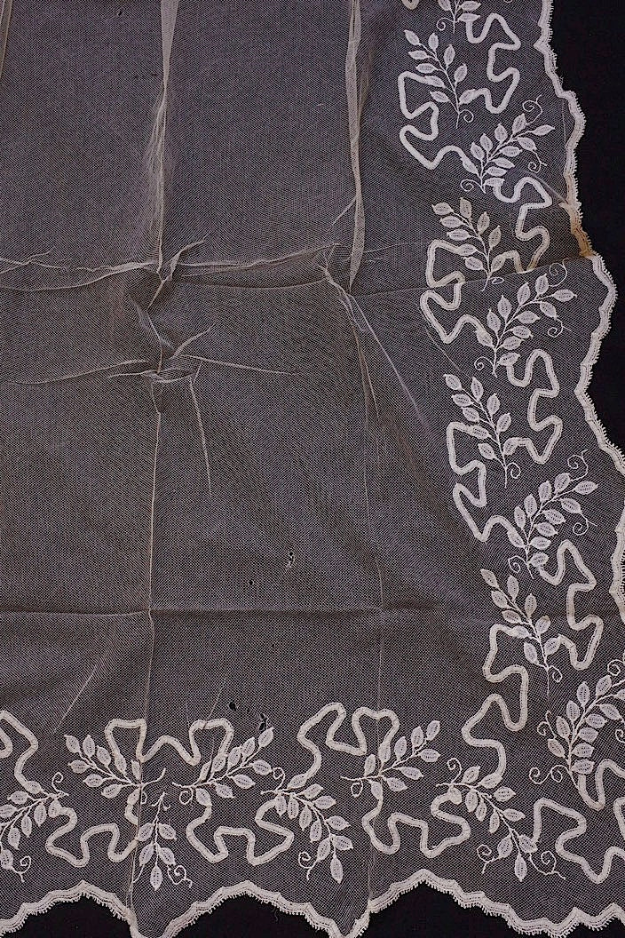 dentelle antique antique lace veil