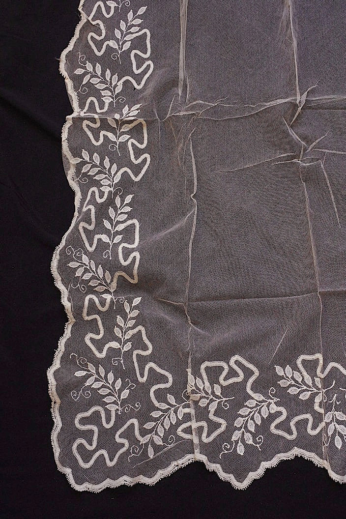 dentelle antique antique lace veil