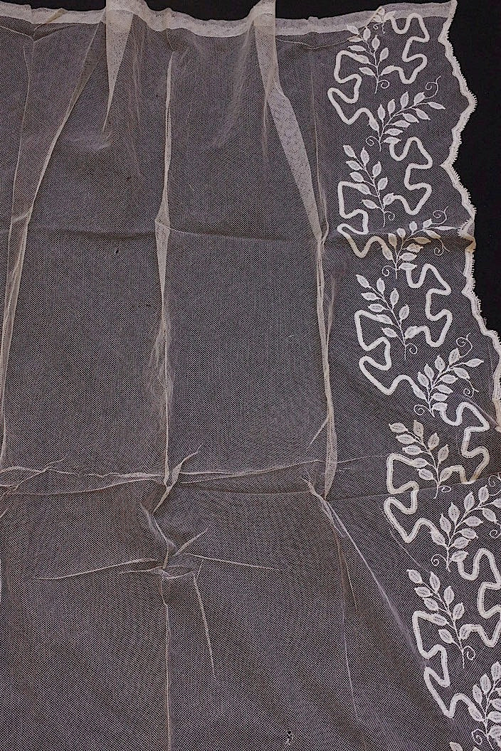 dentelle antique antique lace veil