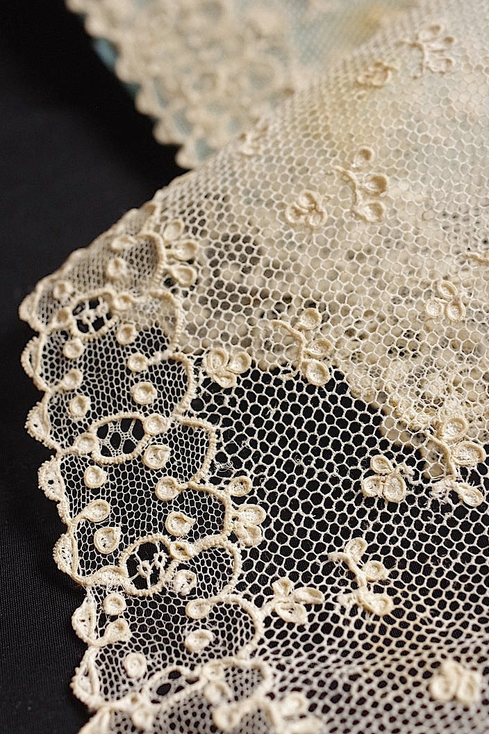 dentelle antique antique lace 147cm