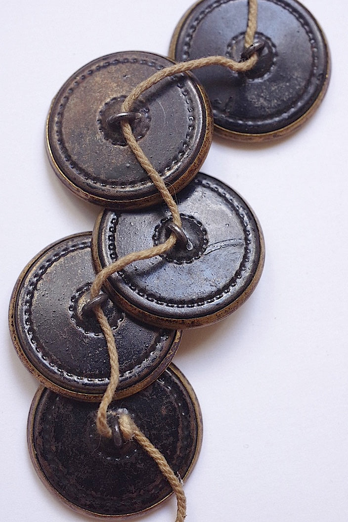 bouton antique アンティークボタン 1 .FR a l'epoque
