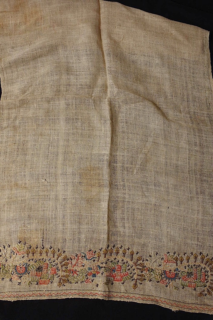 tissu oriental antique アンティークオリエンタル刺繍生地 .FR a l'epoque