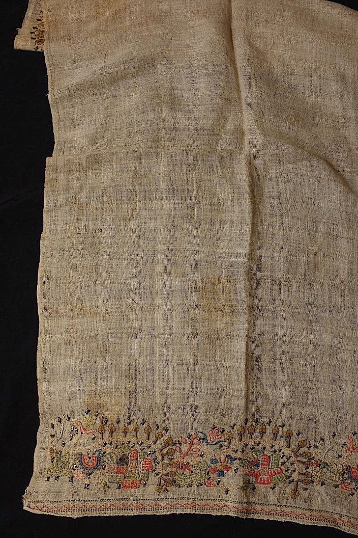 tissu oriental antique アンティークオリエンタル刺繍生地 .FR a l'epoque