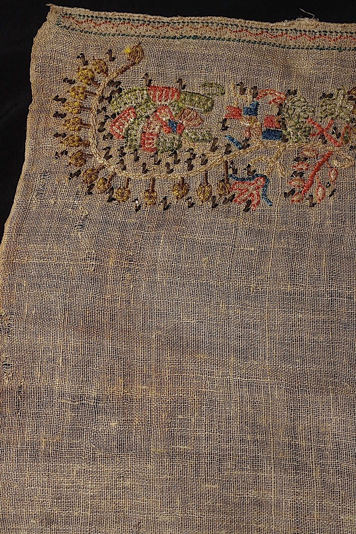 tissu oriental antique アンティークオリエンタル刺繍生地 .FR a l'epoque