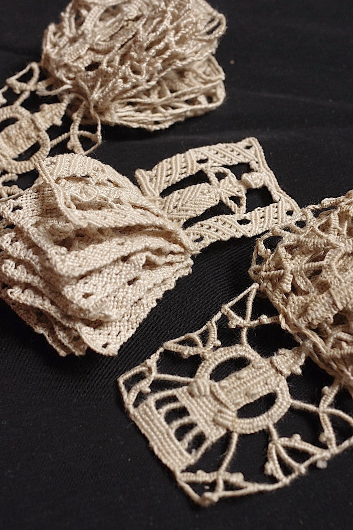 dentelle antique antique lace human pattern motif 3