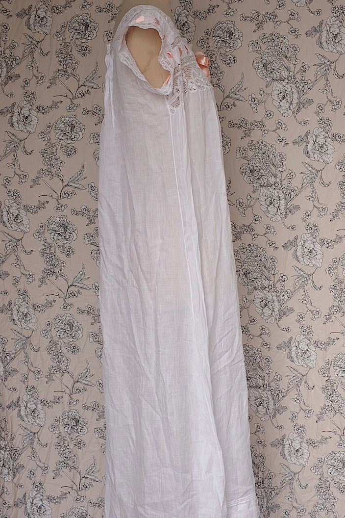 vêtement antique antique lace dress