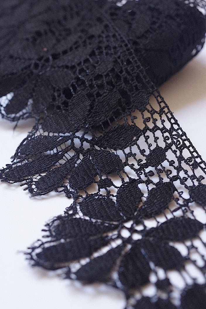 dentelle antique アンティークレース 黒レース シャンティイ ブロンド .FR a l'epoque