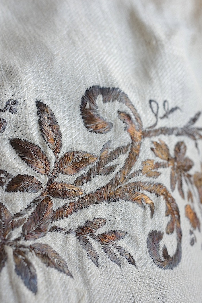 linge de maison antique アンティーク刺繍クロス オリエンタル .FR a l'epoque