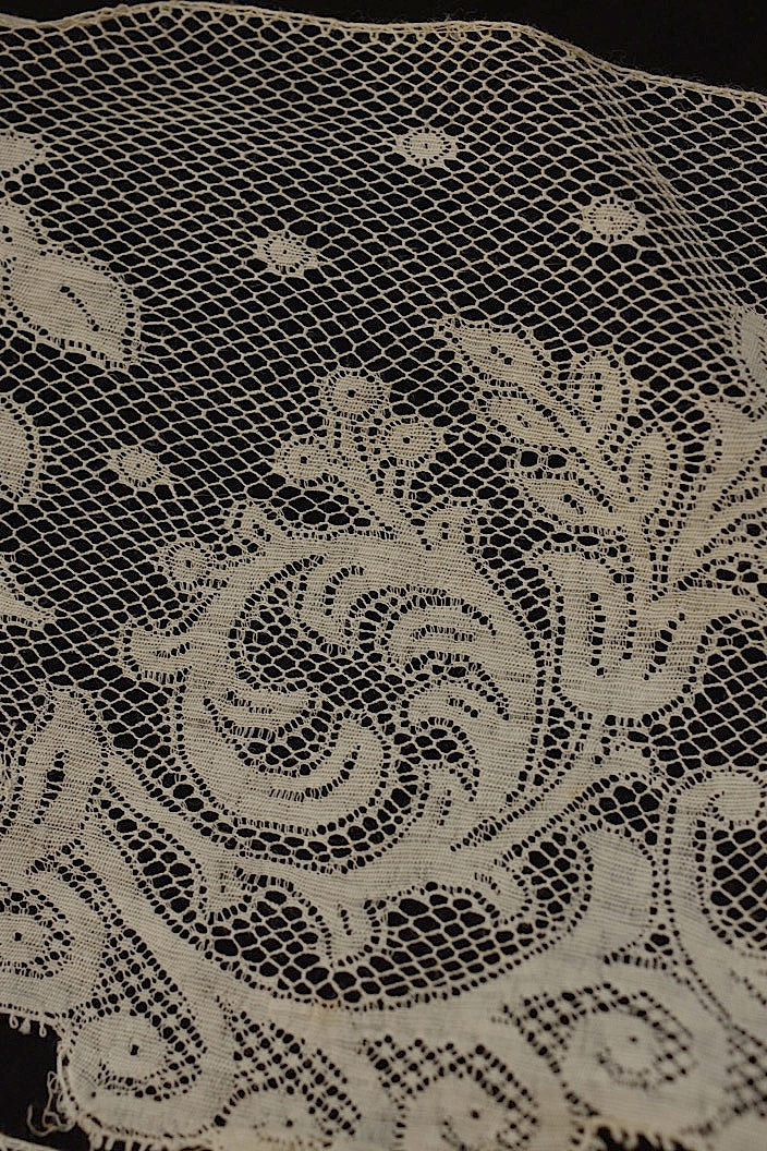 dentelle antique antique lace 2 types
