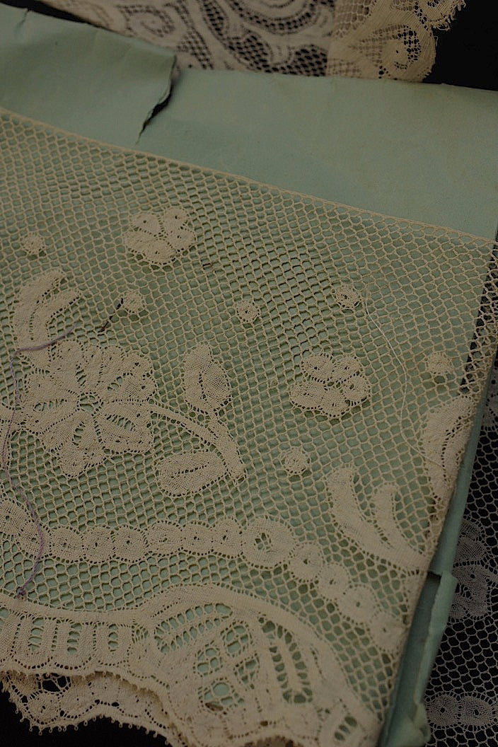 dentelle antique antique lace 2 types