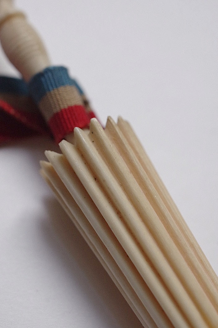 Etui à aiguilles antique アンティーク針入れ 傘 .FR a l'epoque