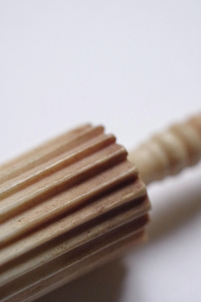 Etui à aiguilles antique アンティーク針入れ 傘 .FR a l'epoque