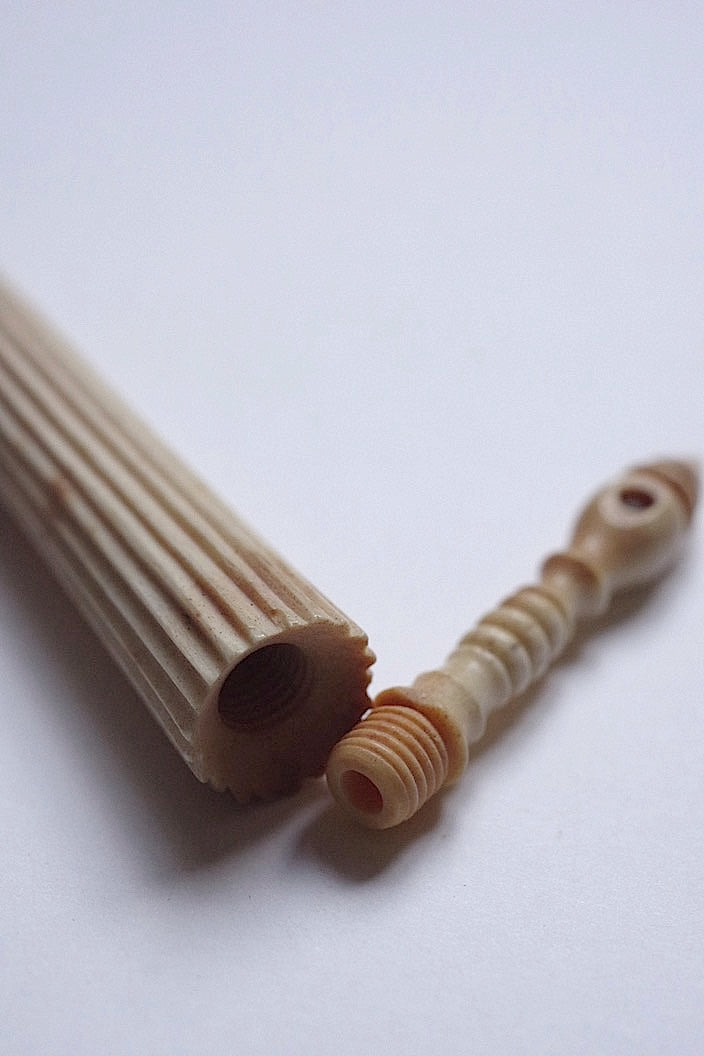 Etui à aiguilles antique アンティーク針入れ 傘 .FR a l'epoque