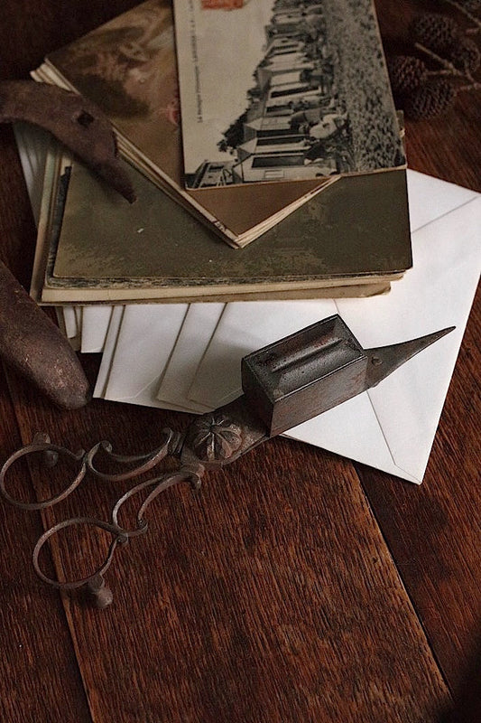 mochett en fer forge antique アンティークハサミ 火消し用 .FR a l'epoque