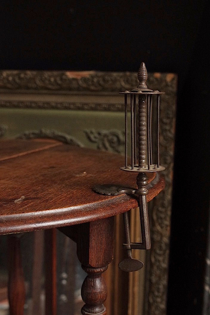 porte-bobine   antique アンティーク糸巻き  .FR a l'epoque