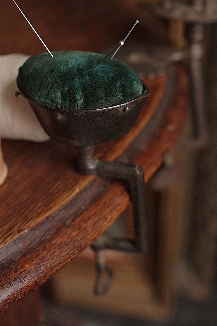 pique-aiguilles   antique アンティーク針山 .FR a l'epoque