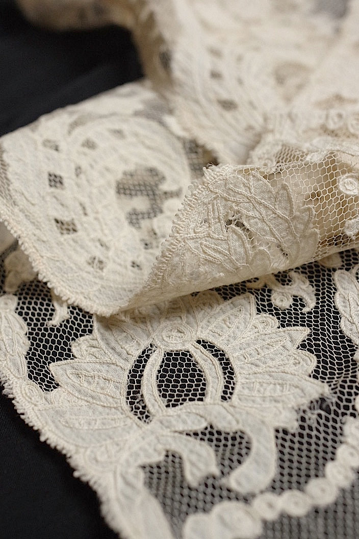 dentelle antique アンティークレース 120cm .FR a l'epoque