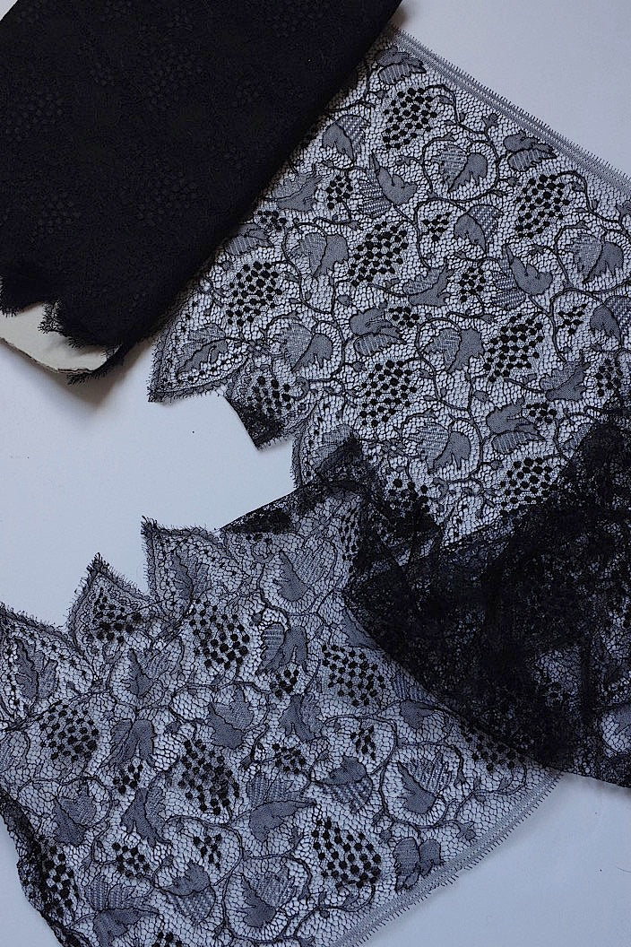 dentelle antique アンティークレース くろ 4 .FR a l'epoque