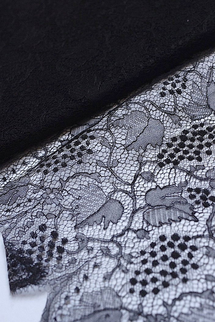 dentelle antique アンティークレース くろ 4 .FR a l'epoque