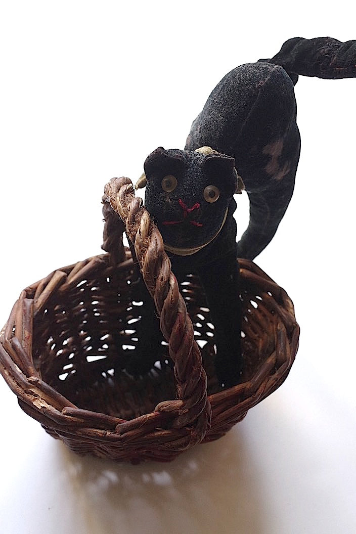 panier  antique アンティークパニエ petit .FR a l'epoque