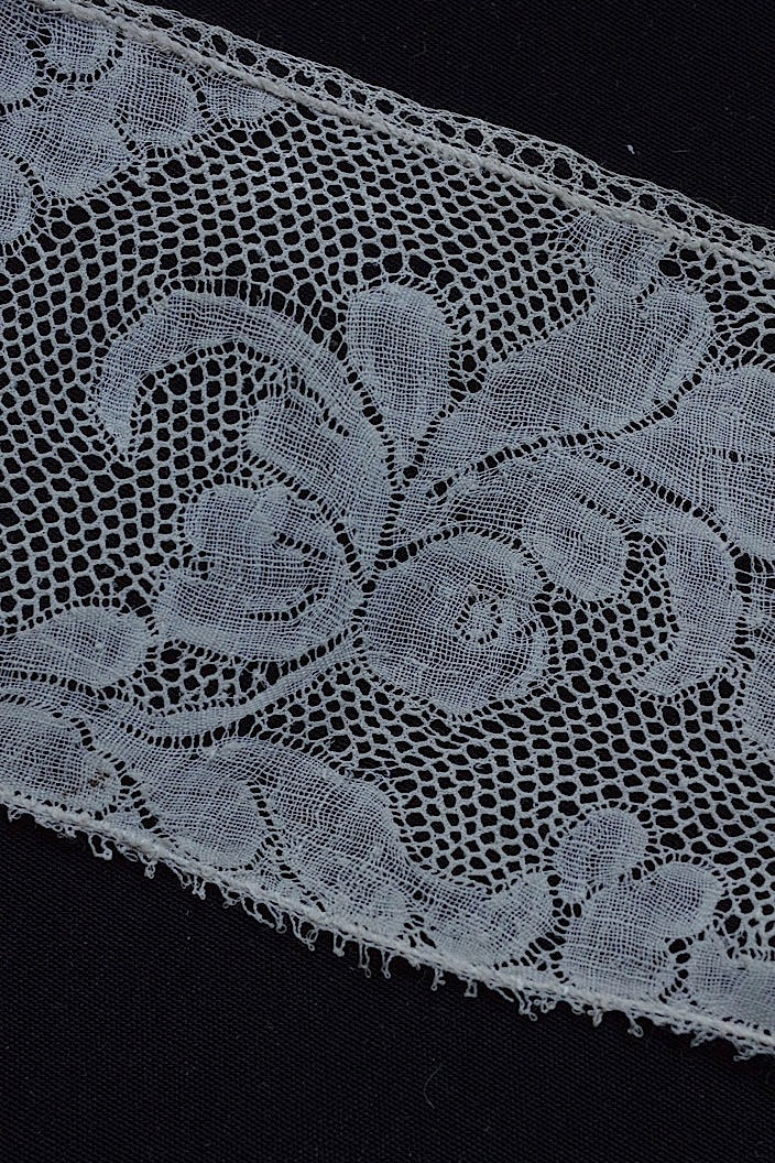 dentelle antique antique lace 250cm