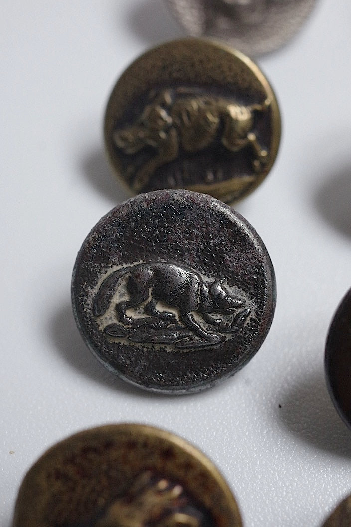 bouttons vintage  ヴィンテージ ハンターボタンlot4 .FR a l'epoque