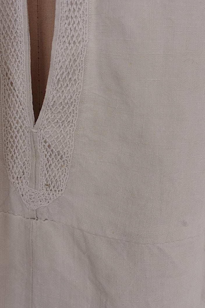 vêtement antique antique church tunic linen fabric aube 1