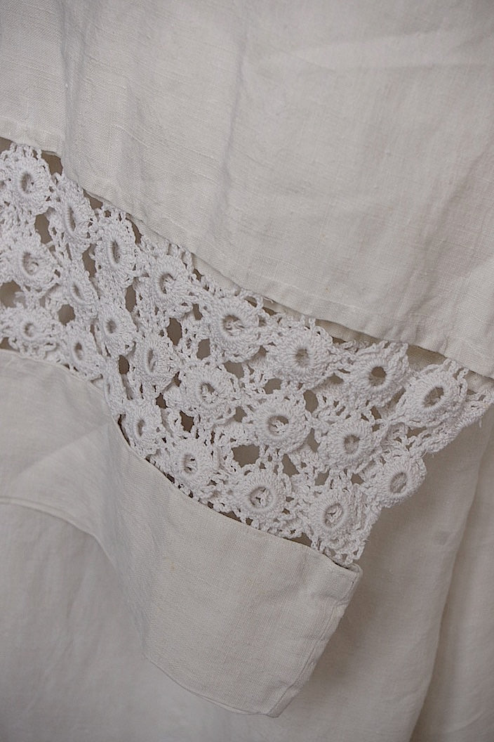 vêtement antique antique church tunic linen fabric aube 1