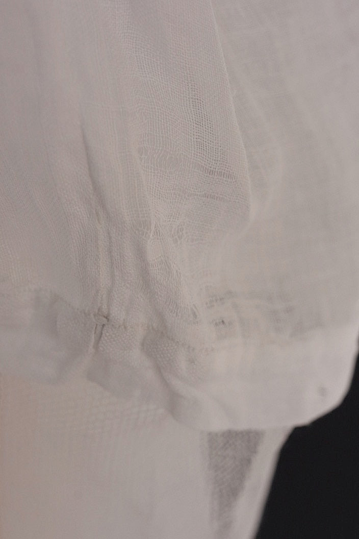 vêtement antique antique church tunic aube3