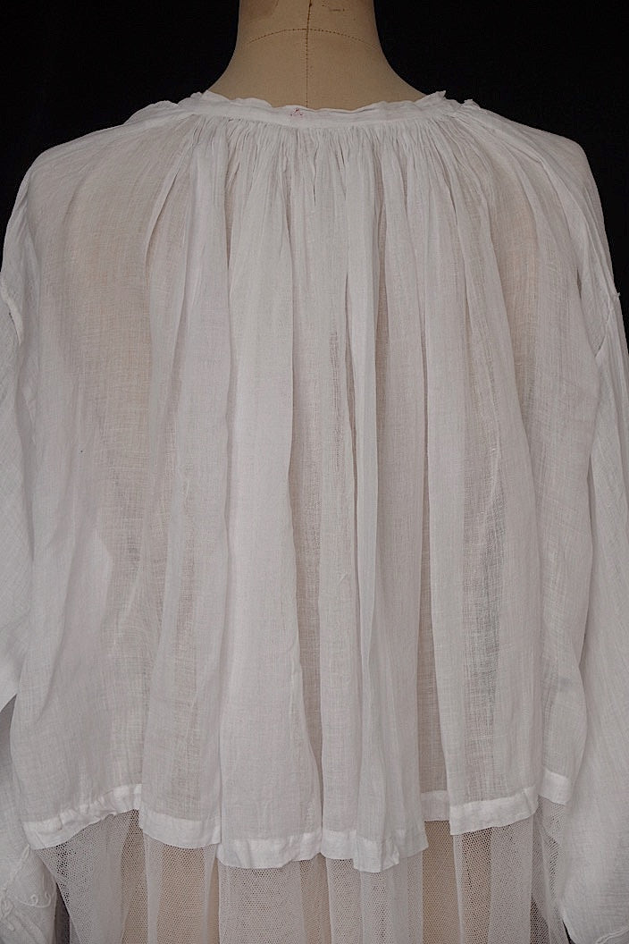 vêtement antique antique church tunic aube3