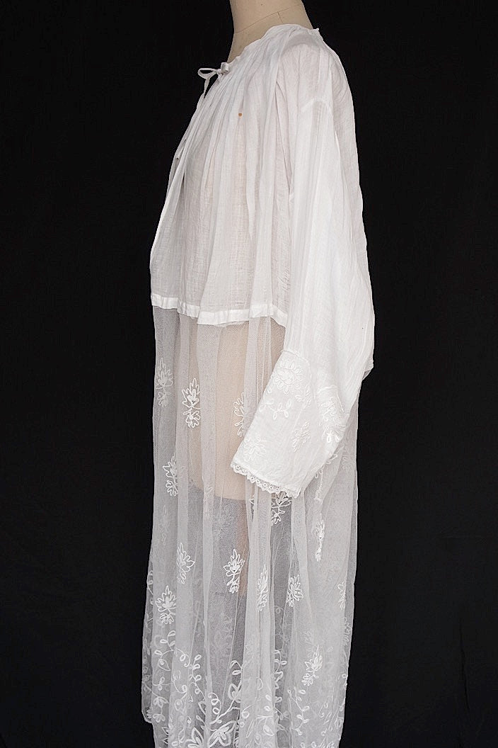 vêtement antique antique church tunic aube3