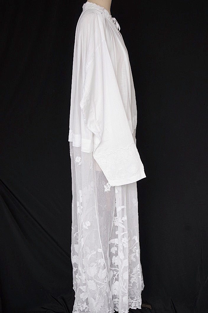 vêtement antique antique church tunic aube4