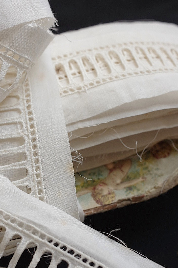 dentelle  antique アンティークレース 17,4m .FR a l'epoque