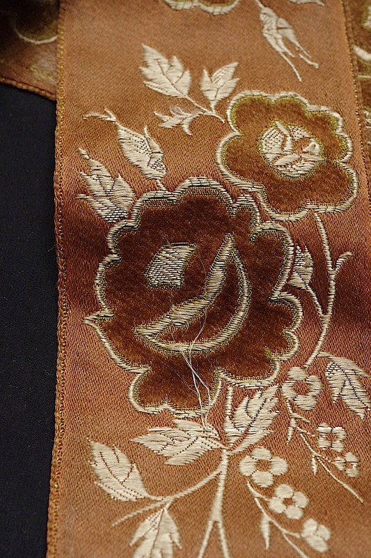 ruban antique アンティークリボン .FR a l'epoque