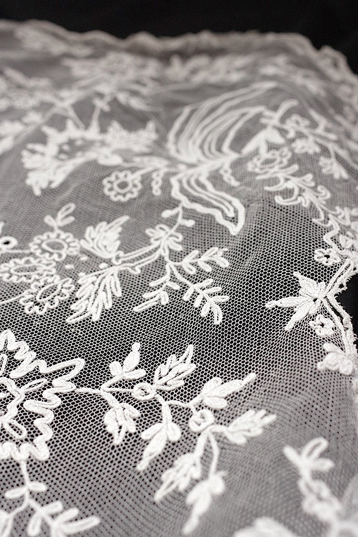 dentelle antique アンティークレース bas d'aube 2