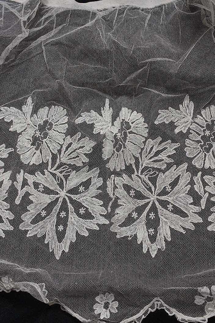 dentelle antique アンティークレース bas d'aube 3