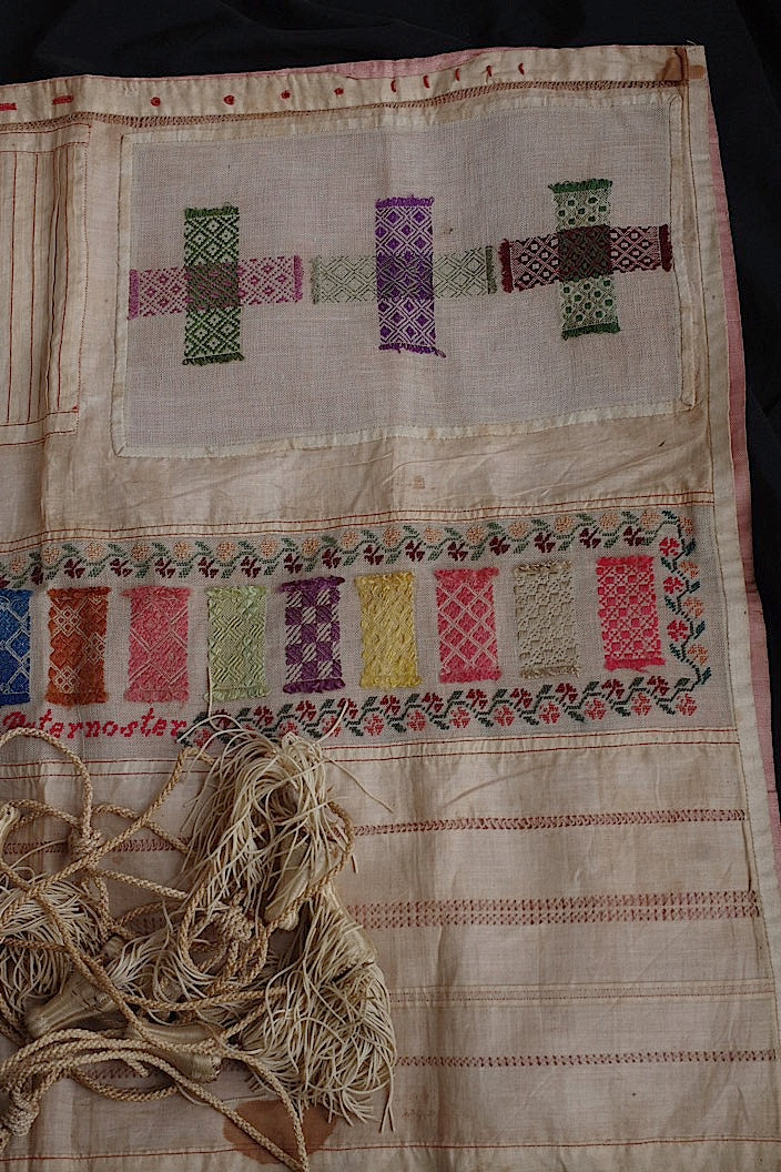 dentelle antique アンティークレース ステッチ刺繍、リボンなどのlot
