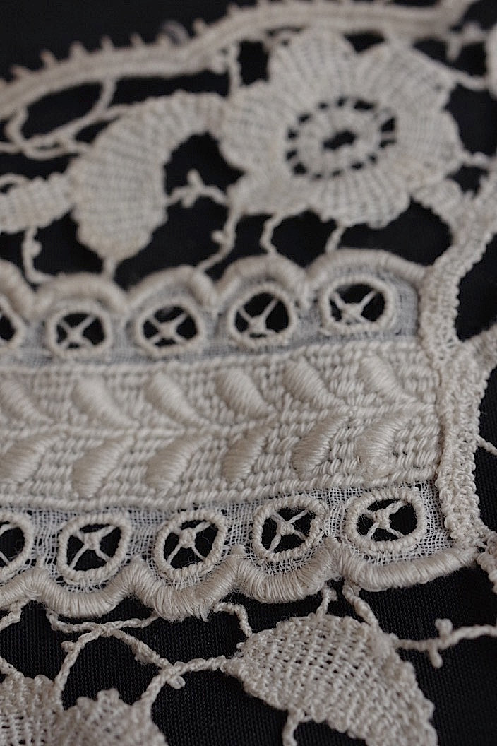 dentelle antique antique lace motif set