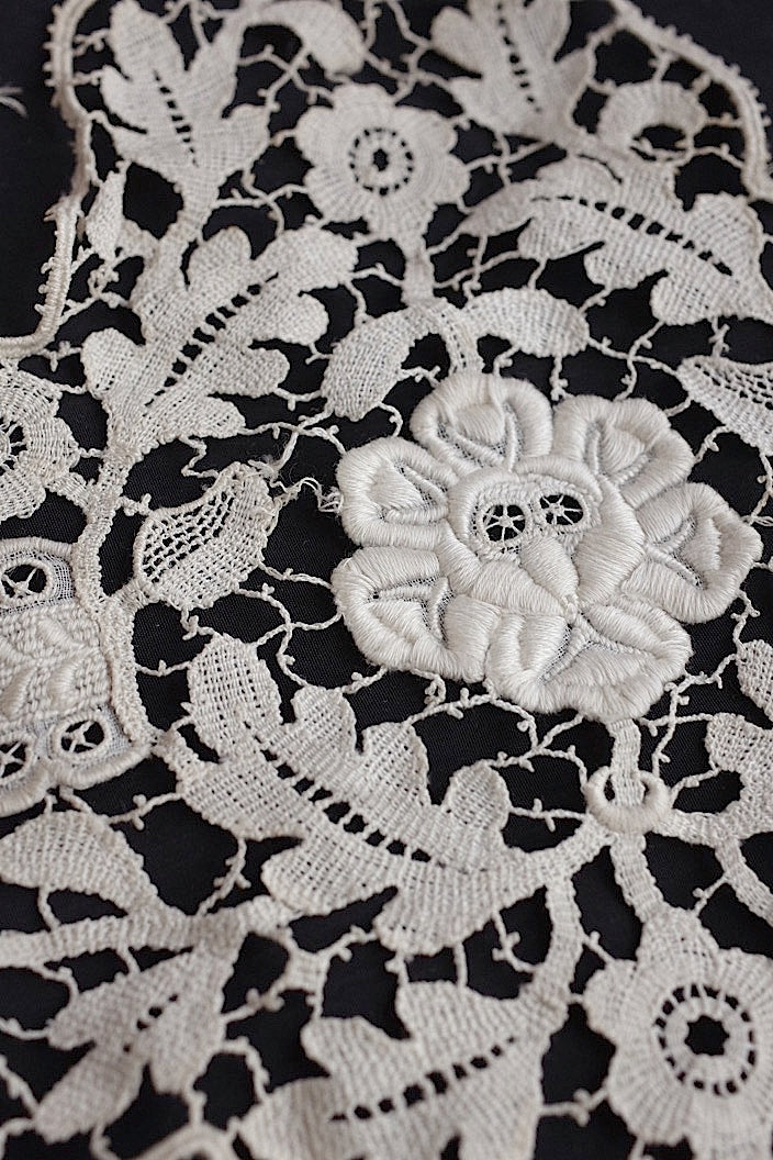 dentelle antique antique lace motif set