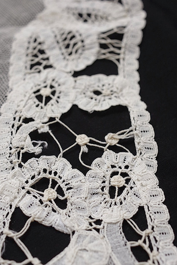 dentelle antique antique lace petit cross lot
